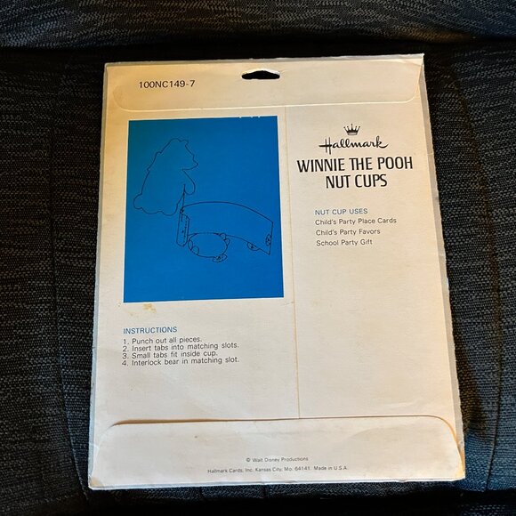 Vintage Hallmark Winnie the Pooh Nut Cups - Picture 2 of 2